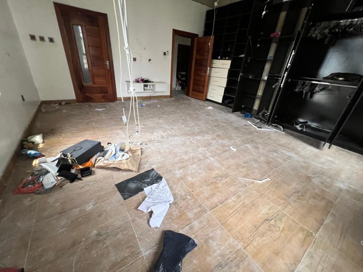 Serviced 4 Bedroom Terrace Duplex with Bq, Lekki Phase 1, Lekki, Lagos, Terraced Duplex for Rent