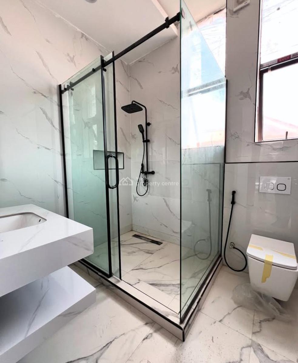 Fully Service 3 Bedroom Apartment, Off Admiralty Road, Lekki Phase 1, Lekki, Lagos, House for Rent