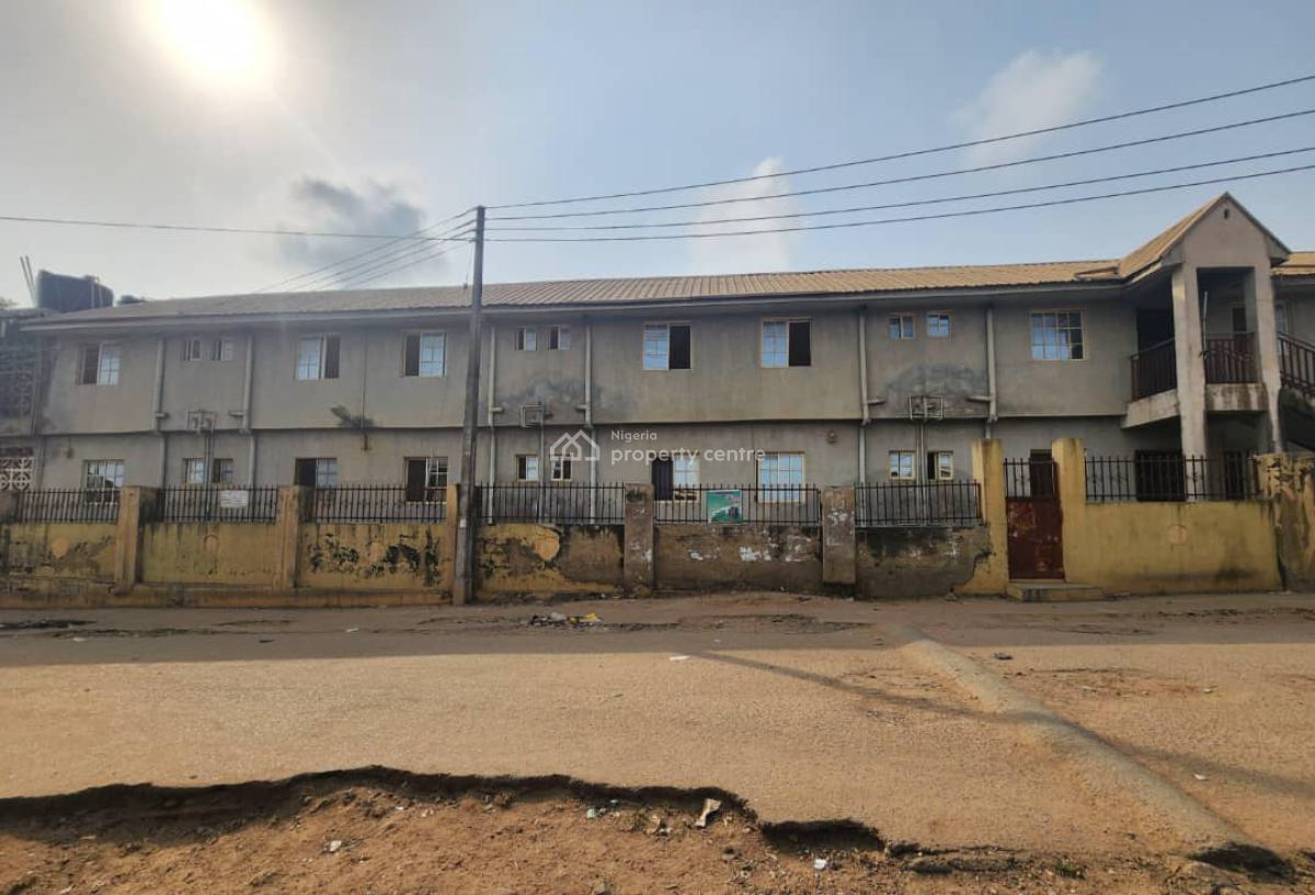 44 Rooms Hostel, Agbowo Area U I, Ibadan, Oyo, Hotel / Guest House for Sale