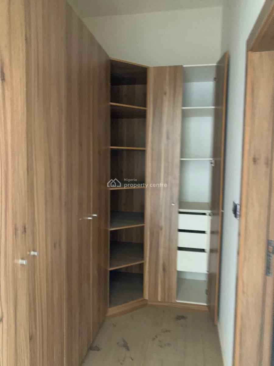 Luxury 3 Bedroom Apartment on The Fourth Floor with a Room Bq, Victoria Island (vi), Lagos, Flat / Apartment for Rent
