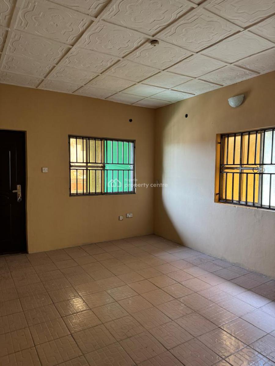 Newly Renovated 3 Bedroom Flat, Gbagada, Lagos, Flat / Apartment for Rent