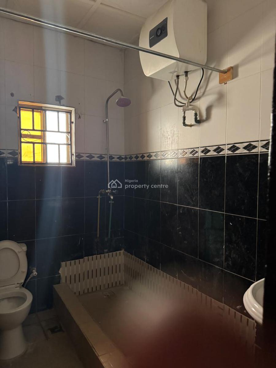Newly Renovated 3 Bedroom Flat, Gbagada, Lagos, Flat / Apartment for Rent