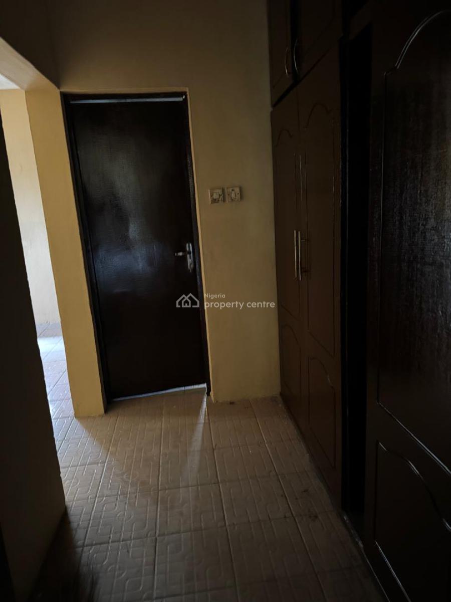Newly Renovated 3 Bedroom Flat, Gbagada, Lagos, Flat / Apartment for Rent