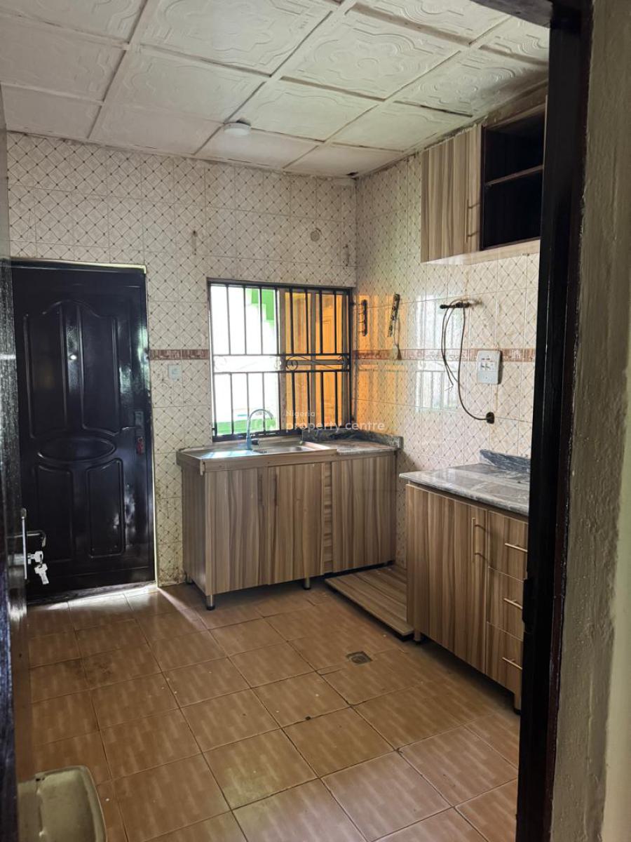 Newly Renovated 3 Bedroom Flat, Gbagada, Lagos, Flat / Apartment for Rent