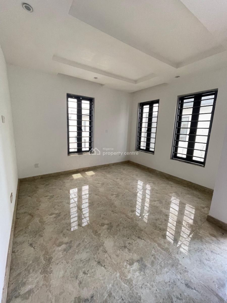4 Bedroom Semi-detached Duplex with Bq ( C of O), Ikate, Lekki, Lagos, Semi-detached Duplex for Sale