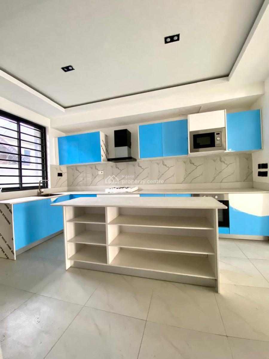 Spaciously Built 4 Bedroom Terrace Duplex with Bq, Lekki Phase 1, Lekki, Lagos, Terraced Duplex for Rent