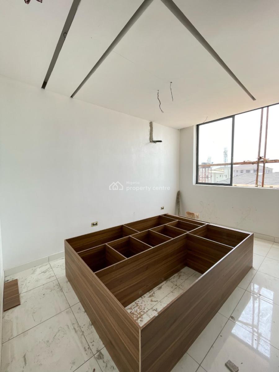 2 Bedroom Apt with Gym, Pool, Elevator, Central Gas( Governors Consent, Oniru, Victoria Island (vi), Lagos, Block of Flats for Sale
