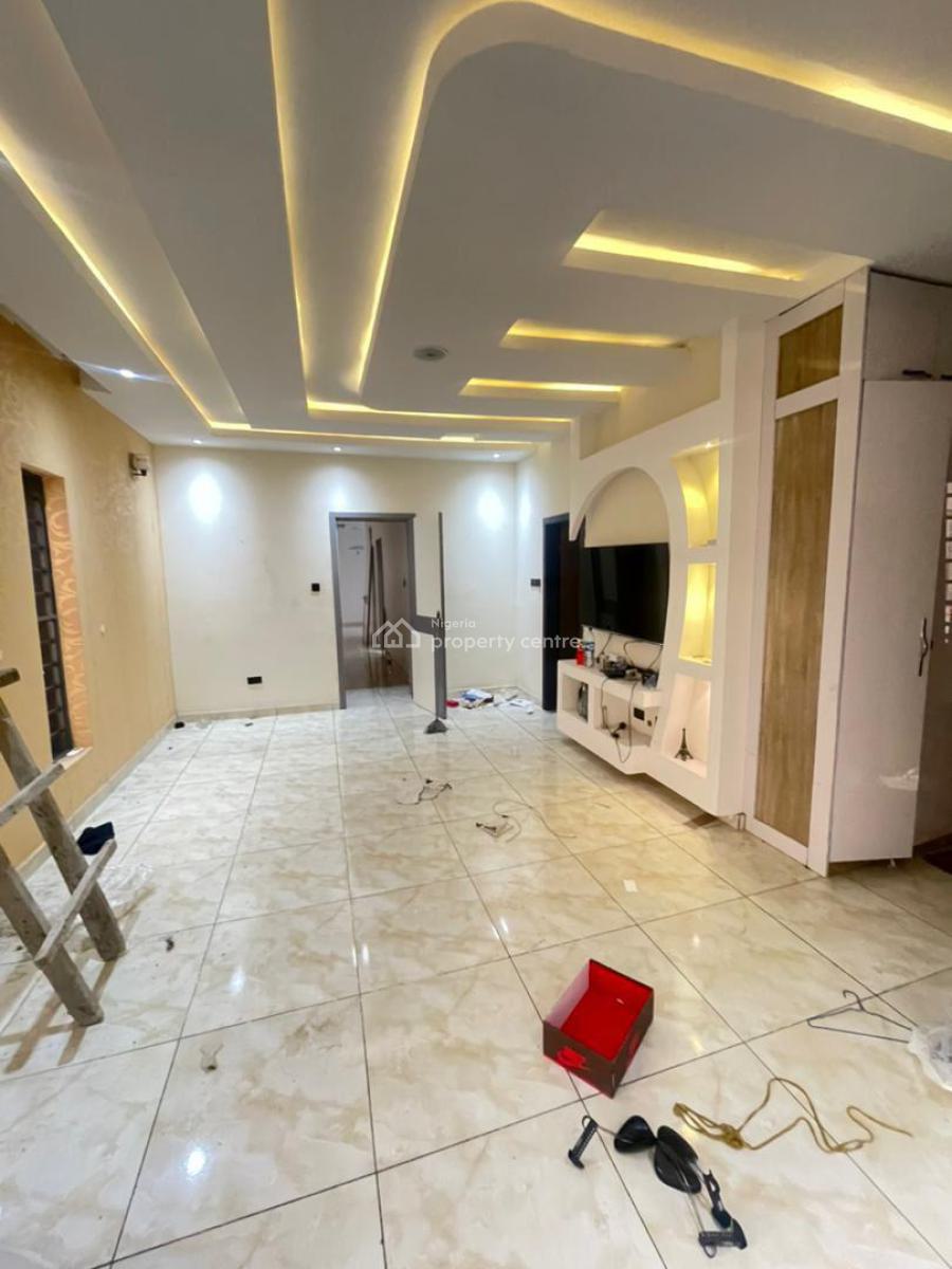 Masters Bedroom Inside a Shared Apartment, Spg, Ologolo, Lekki, Lagos, Self Contain (single Rooms) for Rent