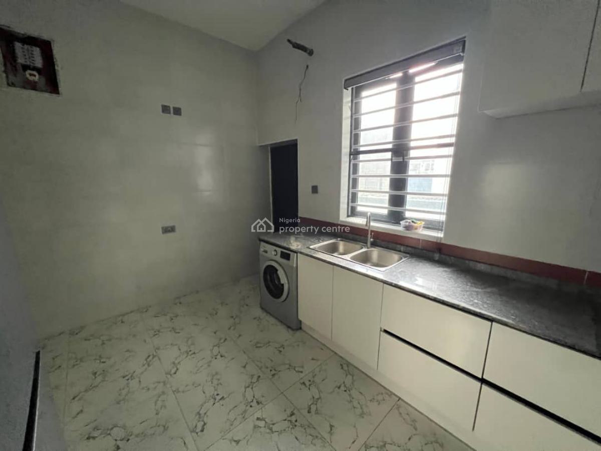 Exquisitely Finished 5-bedroom Terrace Duplex + Bq, Lekki Right, Lekki Phase 1, Lekki, Lagos, Detached Duplex for Rent