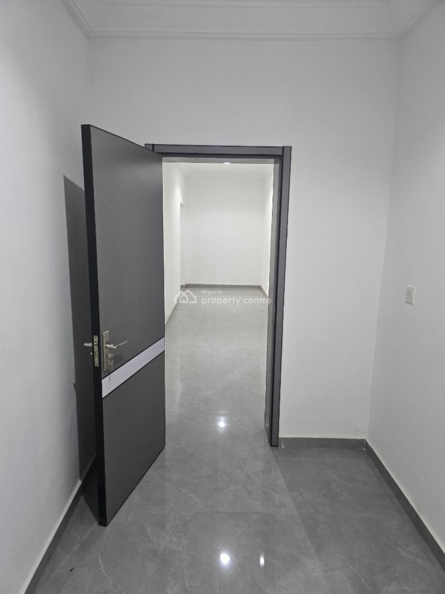 Self Service 4 Bedroom Flat with a Room Boys Quarter, Off Admiralty Way, Lekki Phase 1, Lekki, Lagos, Flat / Apartment for Rent