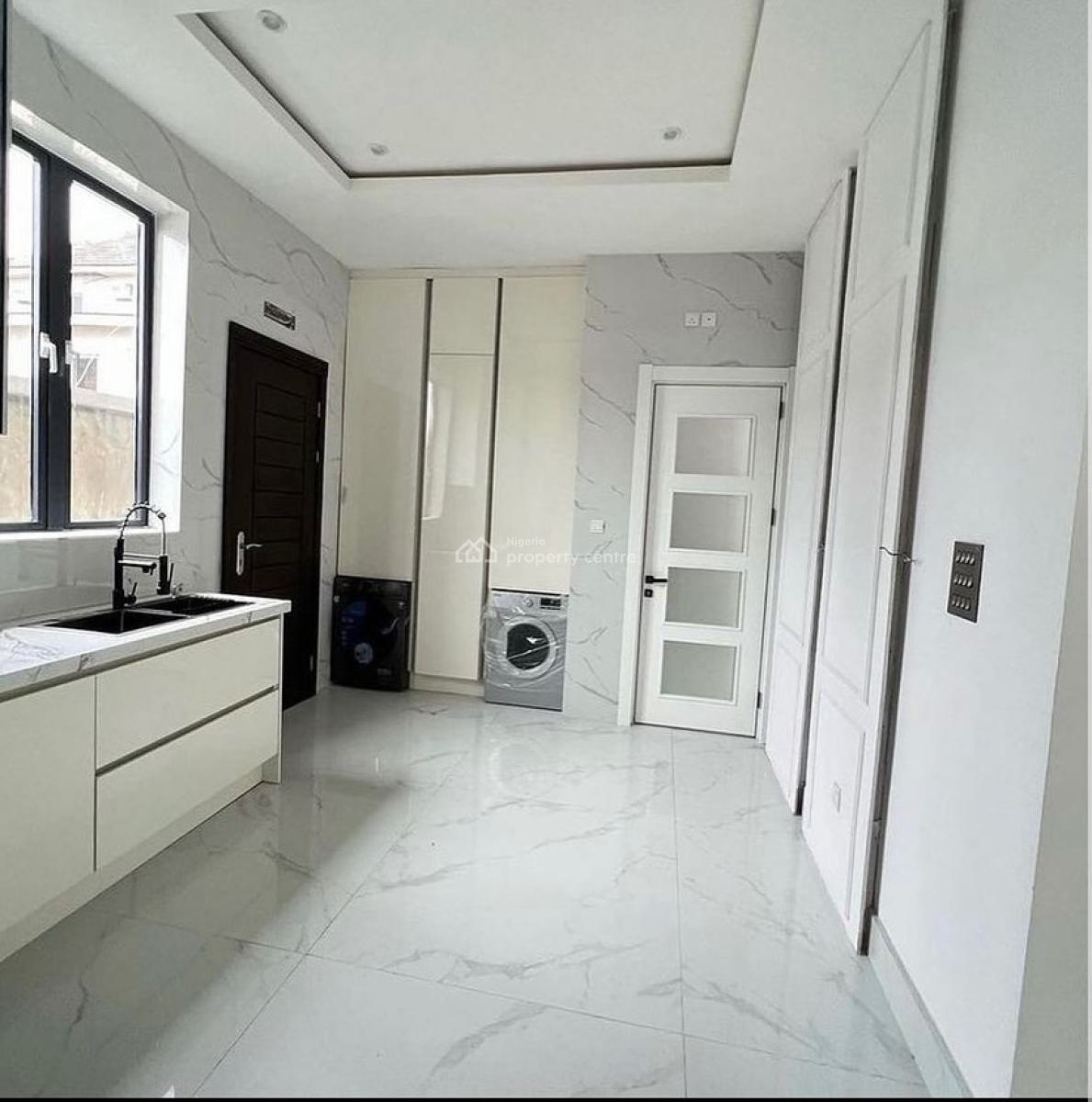 Tastefully Finished 6 Bedroom, Off Admiralty, Lekki Phase 1, Lekki, Lagos, Detached Duplex for Sale