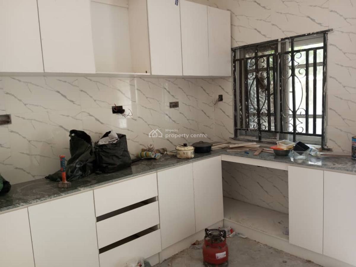 Luxury Neat Standard 3 Bedroom Flat, Agungi, Lekki, Lagos, Flat / Apartment for Rent