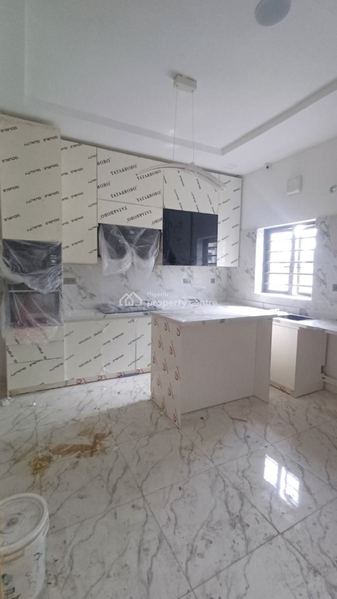 Brand New Serviced 4 Bedroom Terrace Duplex with Bq for Distress, By Lekki Phase 1, Ikate Elegushi, Lekki, Lagos, Terraced Duplex for Sale