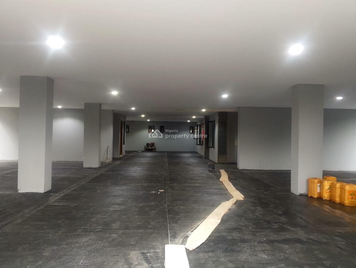 Serviced 3 Bedroom Flat with a Bq, Gym and Pool, Ideal for All Purpose, Lekki Phase 1, Lekki, Lagos, Block of Flats for Sale