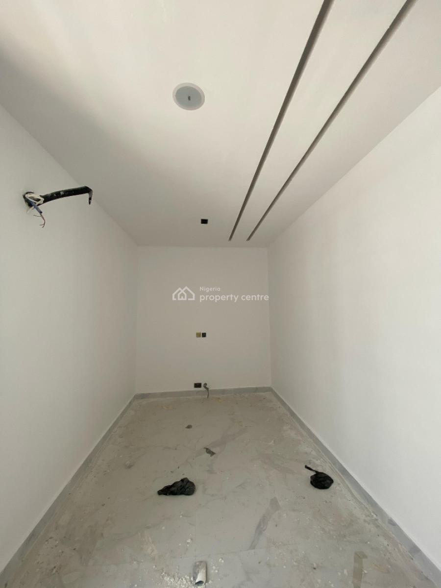 Contemporary 5-bedroom Home  Pool, Bq & Smart Features, Chevron, Lekki, Lagos, Detached Duplex for Sale