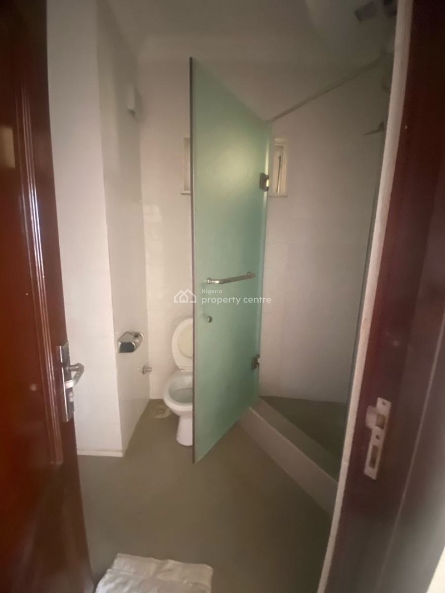Well Maintained Fully Serviced 3 Bedroom Flat, Pinnock Beach Estate, Osapa, Lekki, Lagos, Flat / Apartment for Rent
