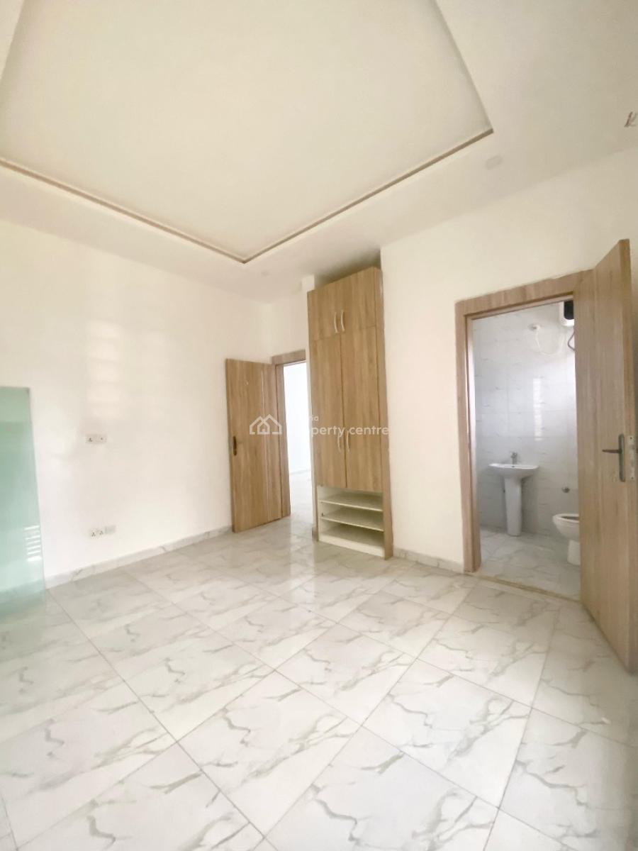 Spaciously Built 5 Bedroom +bq in a Serene & Secured Estate, Chevron, Lekki Phase 2, Lekki, Lagos, Semi-detached Duplex for Rent