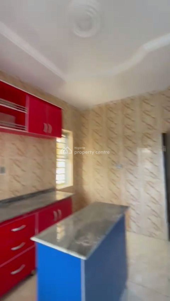 3 Bedroom New Apartment Upstairs, 4b Adelaide Close Silverpoint Estate, Ajah, Lagos, Flat / Apartment for Rent