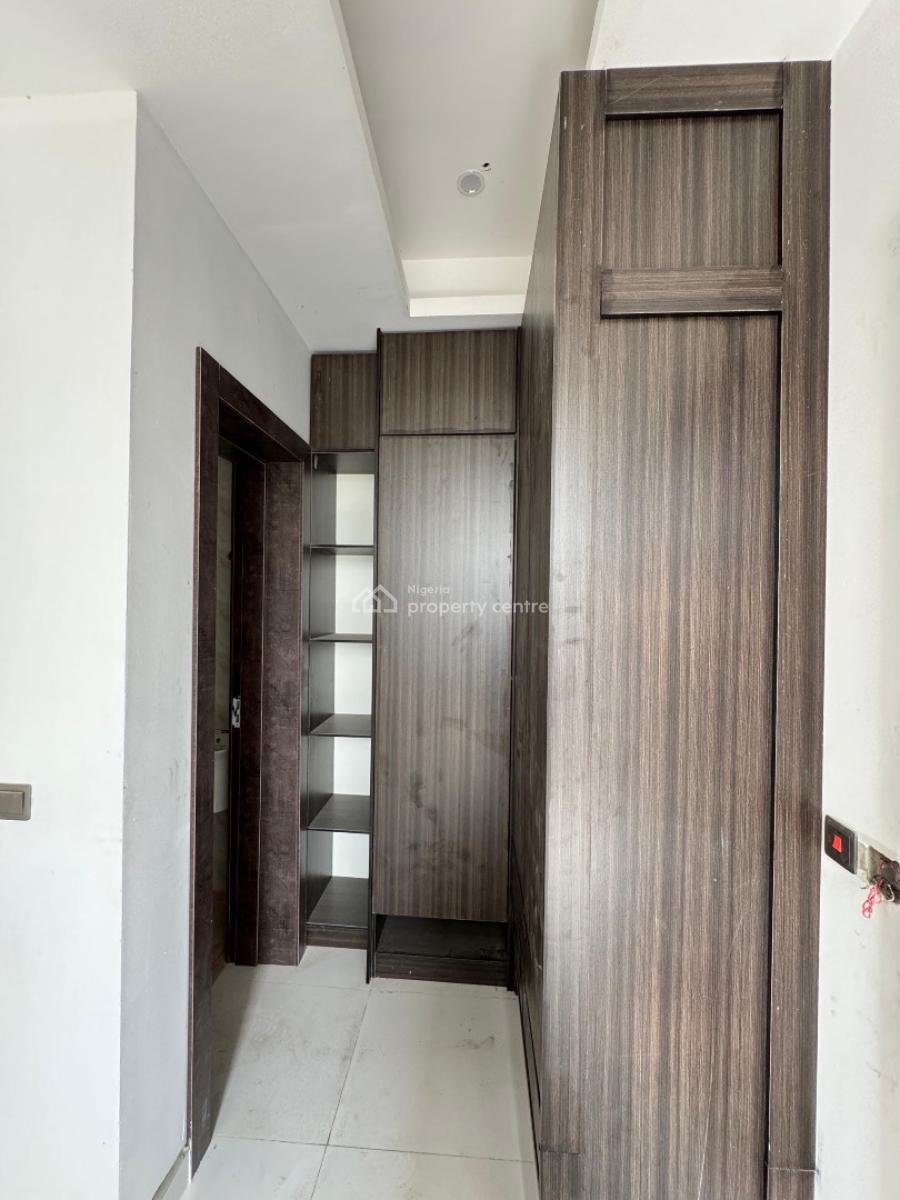 2 Bedroom Apartment, Lekki Phase 1, Lekki, Lagos, Flat / Apartment for Sale