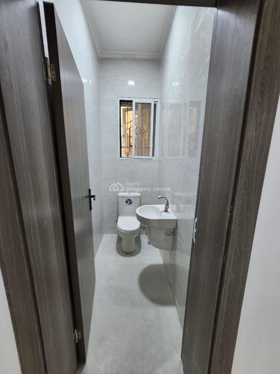 3 Bedroom Apartment with a Bq, Lekki Phase 1, Lekki, Lagos, Flat / Apartment for Rent