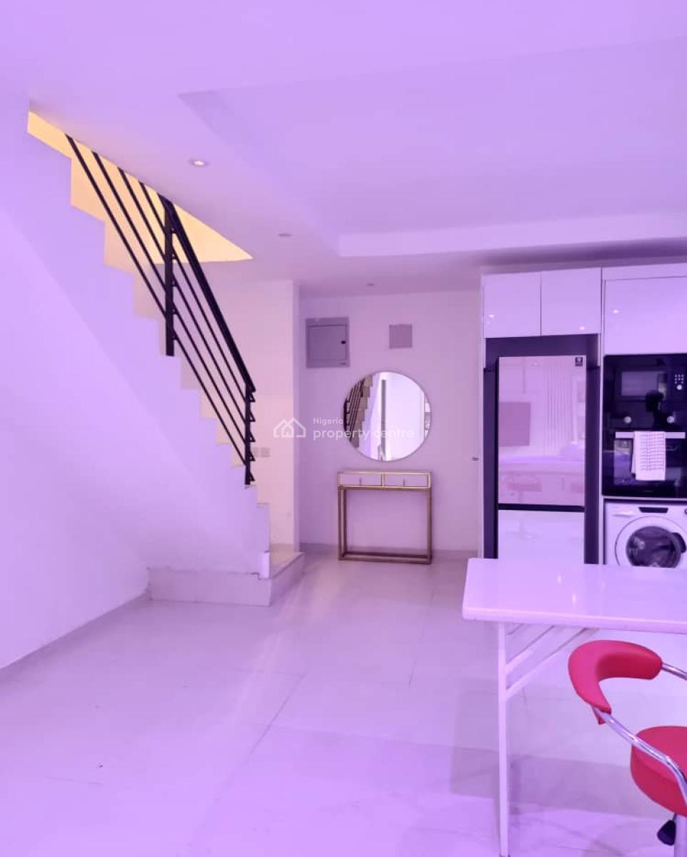 Fully Furnished 3-bedroom Maisonette Apartment with Bq,24/7 Light, Lekki Phase 1, Lekki, Lagos, Flat / Apartment for Rent