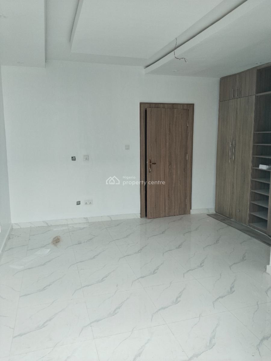 Luxury 2 Bedroom Apartment, Behind Enyo Filling Station By Chisco Bustop, Ikate Elegushi, Lekki, Lagos, Flat / Apartment for Rent