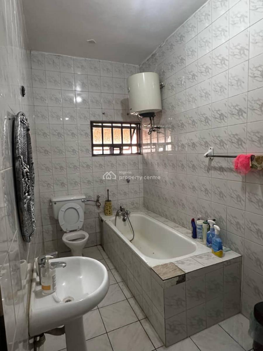 Clean 1 Bedroom Flat ,  Office/residential, Maitama District, Abuja, Flat / Apartment for Rent