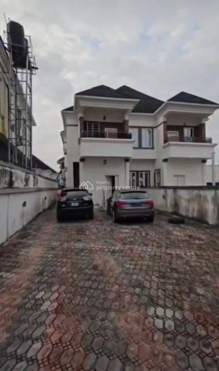 Distressed  4 Bedroom Semi Detached Duplex in Good Location, Thomas Estate, Ajah, Lagos, Semi-detached Duplex for Sale