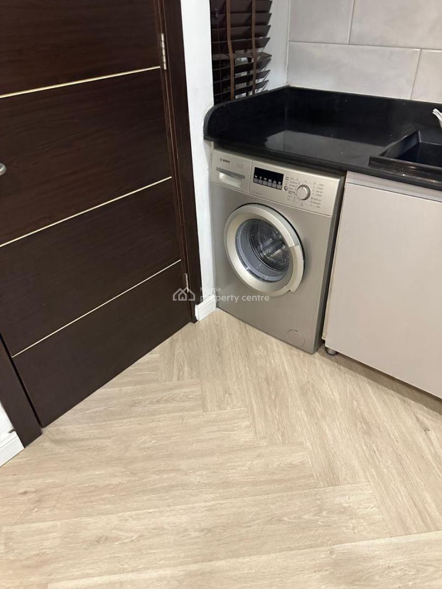 One Bedroom Apartment with Two Living Rooms, Banana Island, Ikoyi, Lagos, Flat / Apartment for Rent