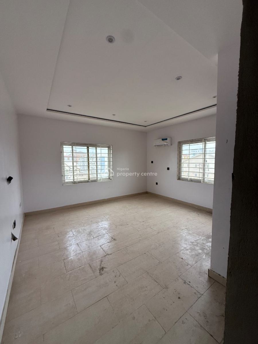 Remodel 3 Bedroom Apartment with Bq, Off Admiralty Way, Lekki Phase 1, Lekki, Lagos, Flat / Apartment for Sale