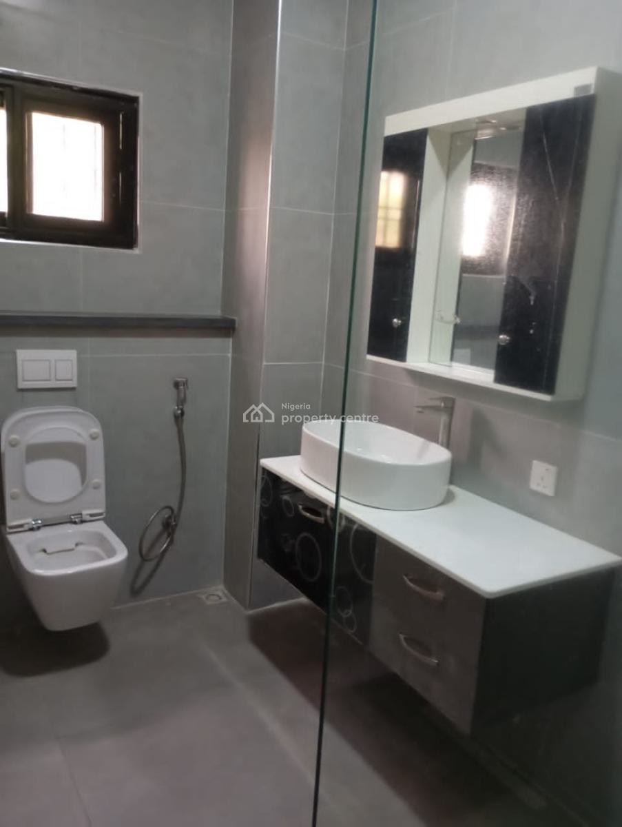 Luxury Exquisite 3 Bedroom Apartment with Bq on The First Floor, British Village, Wuse 2, Abuja, Flat / Apartment for Rent