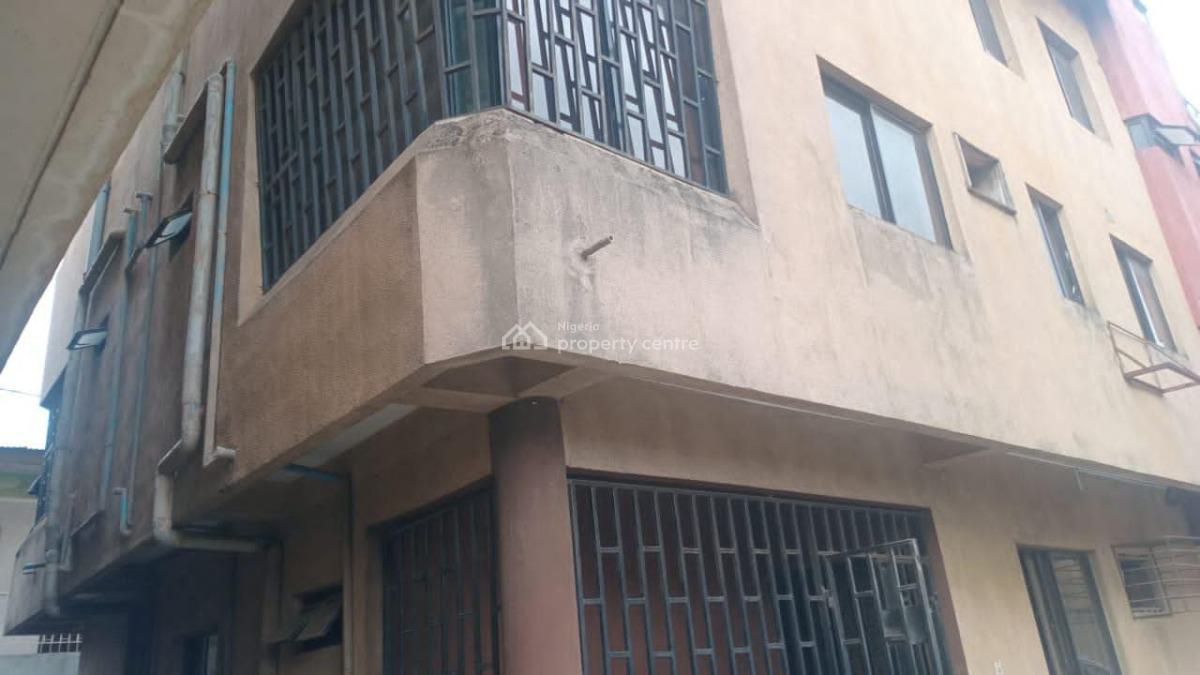 Office Space : 5 Bedroom Duplex in a Shared Compound., Ikeja, Lagos, Office Space for Rent
