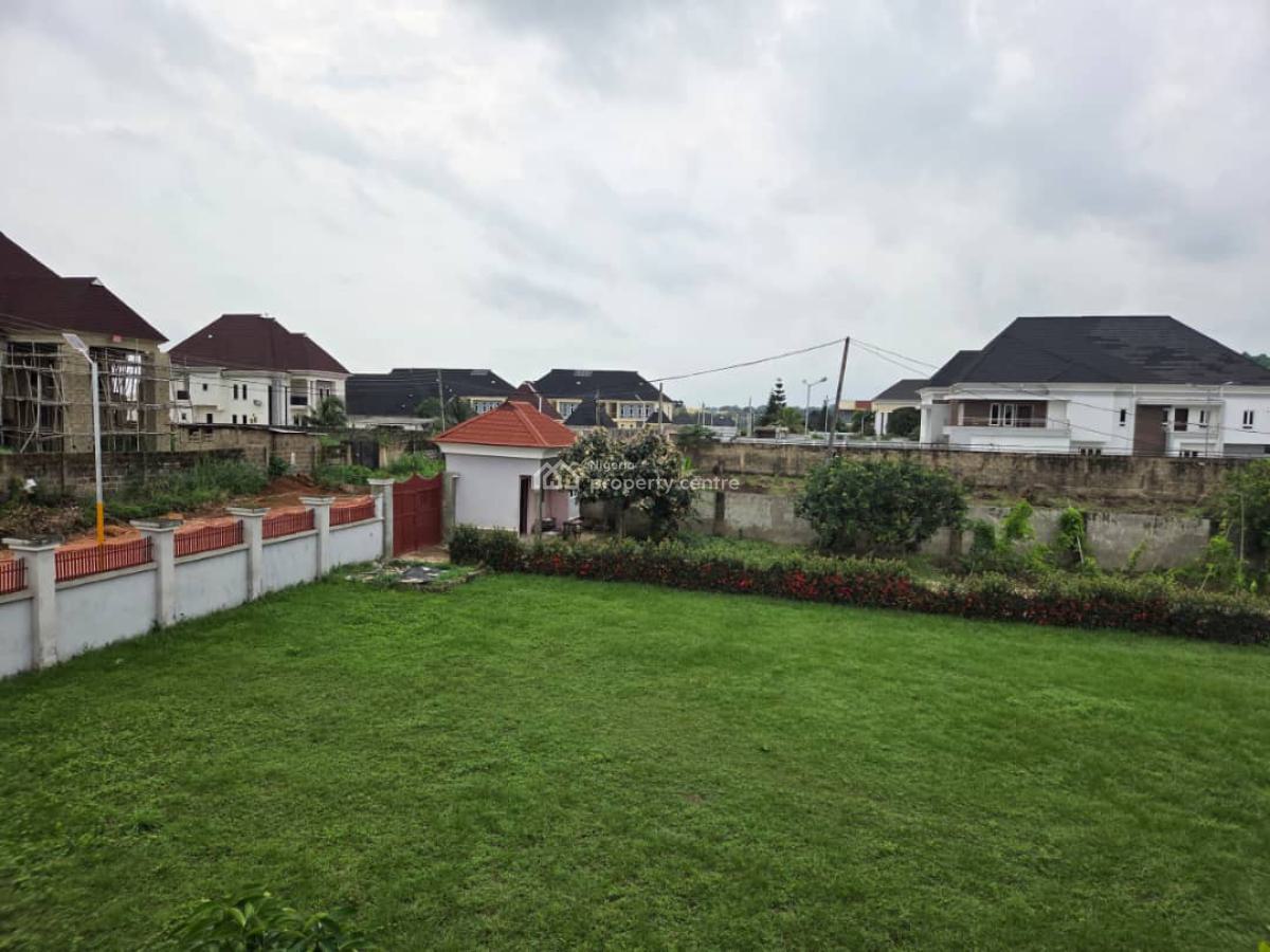 Pay and Park in 3 Bedroom Semi Detached Duplex with Bq, Medorf Residence, Alagbaka Gra,, Akure, Ondo, Terraced Duplex for Sale