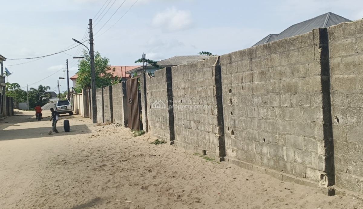 Carcass 2 Units of 3 Bedroom Flat & 4 Bedroom Bungalow Fenced & Gated, Imalete Alafia, Ibeju Lekki, Lagos, Detached Bungalow for Sale