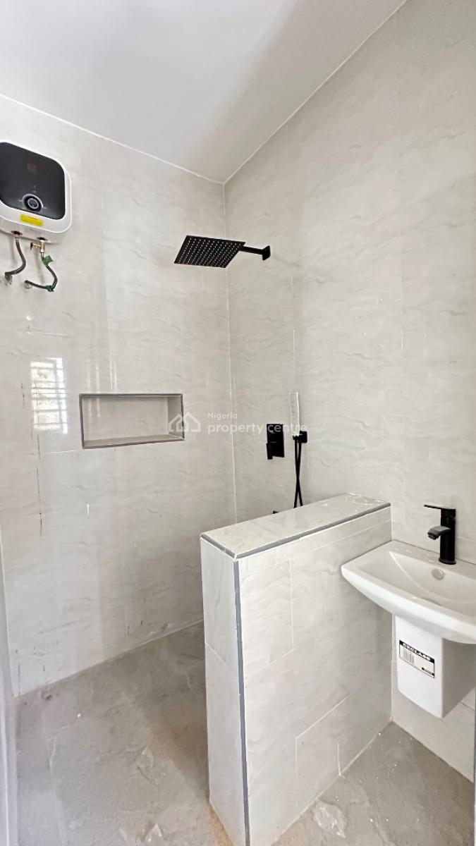 2 Bedroom Apartment, Freedom Way, Lekki Phase 1, Lekki, Lagos, Flat / Apartment for Sale