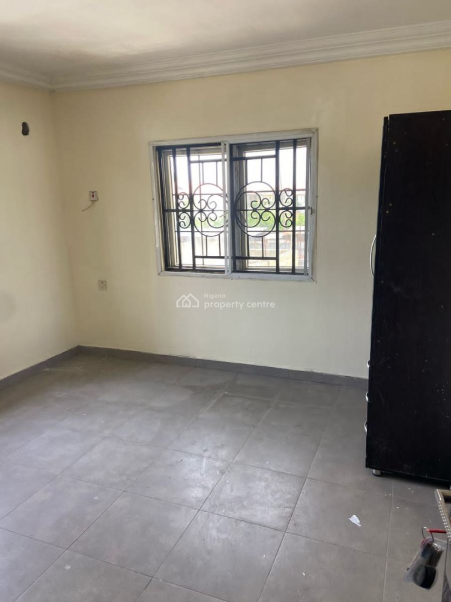 Refurbished 4 Bedroom Luxury Apartment, Off Mobil Estate Road, Ilaje, Ajah, Lagos, Flat / Apartment for Rent