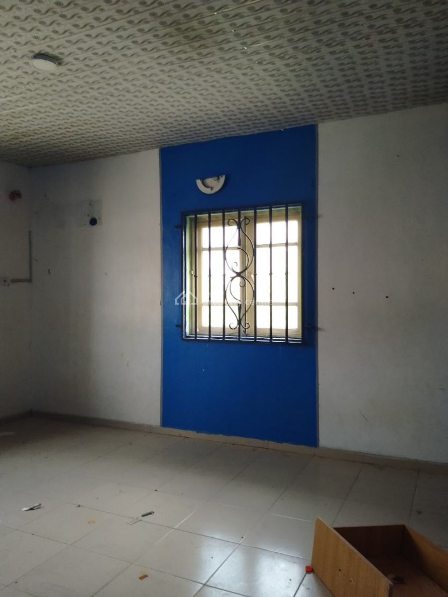 3 Bedroom Just Vacated and Undergoing Makeover, Goodnews Estate, Thera Annex Inside, Sangotedo, Ajah, Lagos, Flat / Apartment for Rent