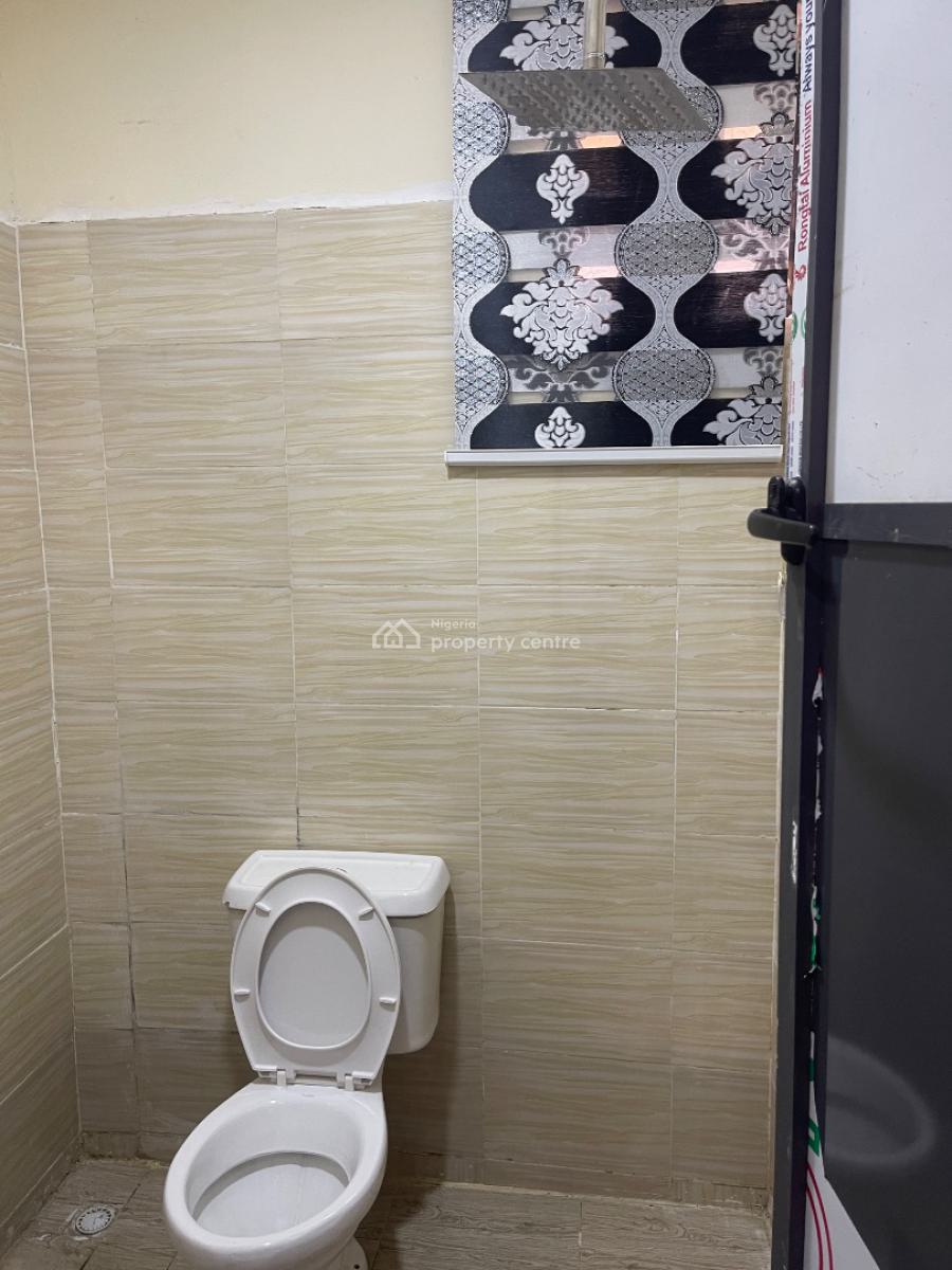 Well Beautiful, Very Spacious and Nice Fitting Self Contain Apartment, Gishiri Village, Maitama 2, Maitama District, Abuja, Self Contain (single Rooms) for Rent