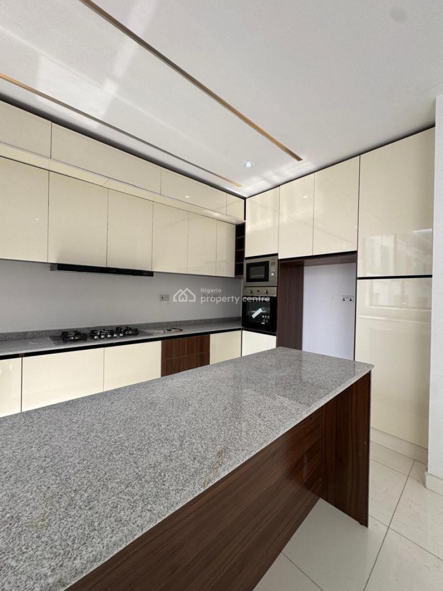 Well Build 2 Bedroom Apartments, Lekki Phase 1, Lekki, Lagos, Flat / Apartment for Sale
