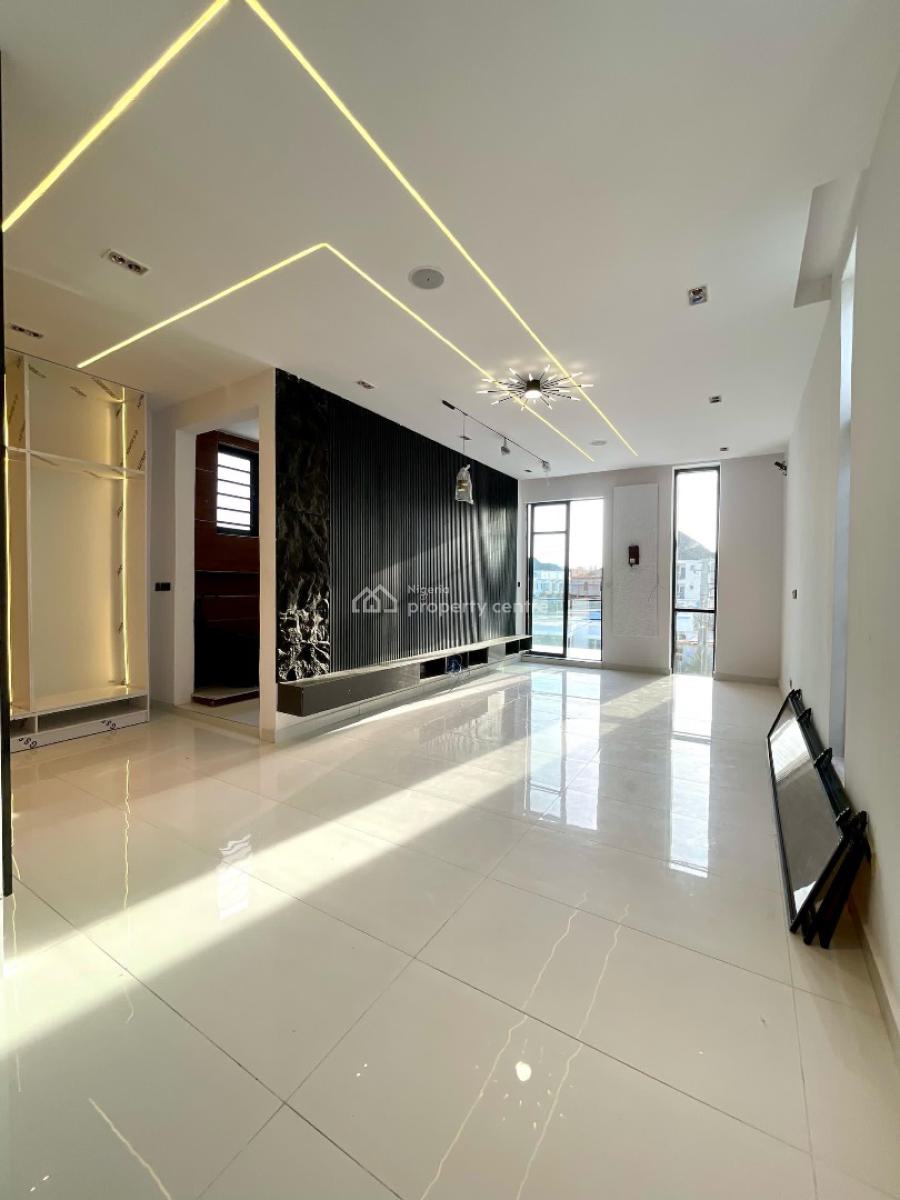 5 Bedroom Fully Detached, Ikota, Lekki, Lagos, Detached Duplex for Sale
