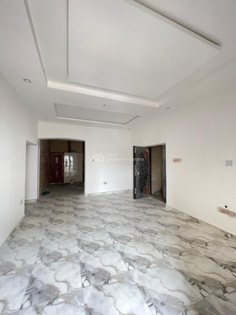 Beautiful 3 Bedroom Apartment, Surulere, Lagos, Block of Flats for Sale