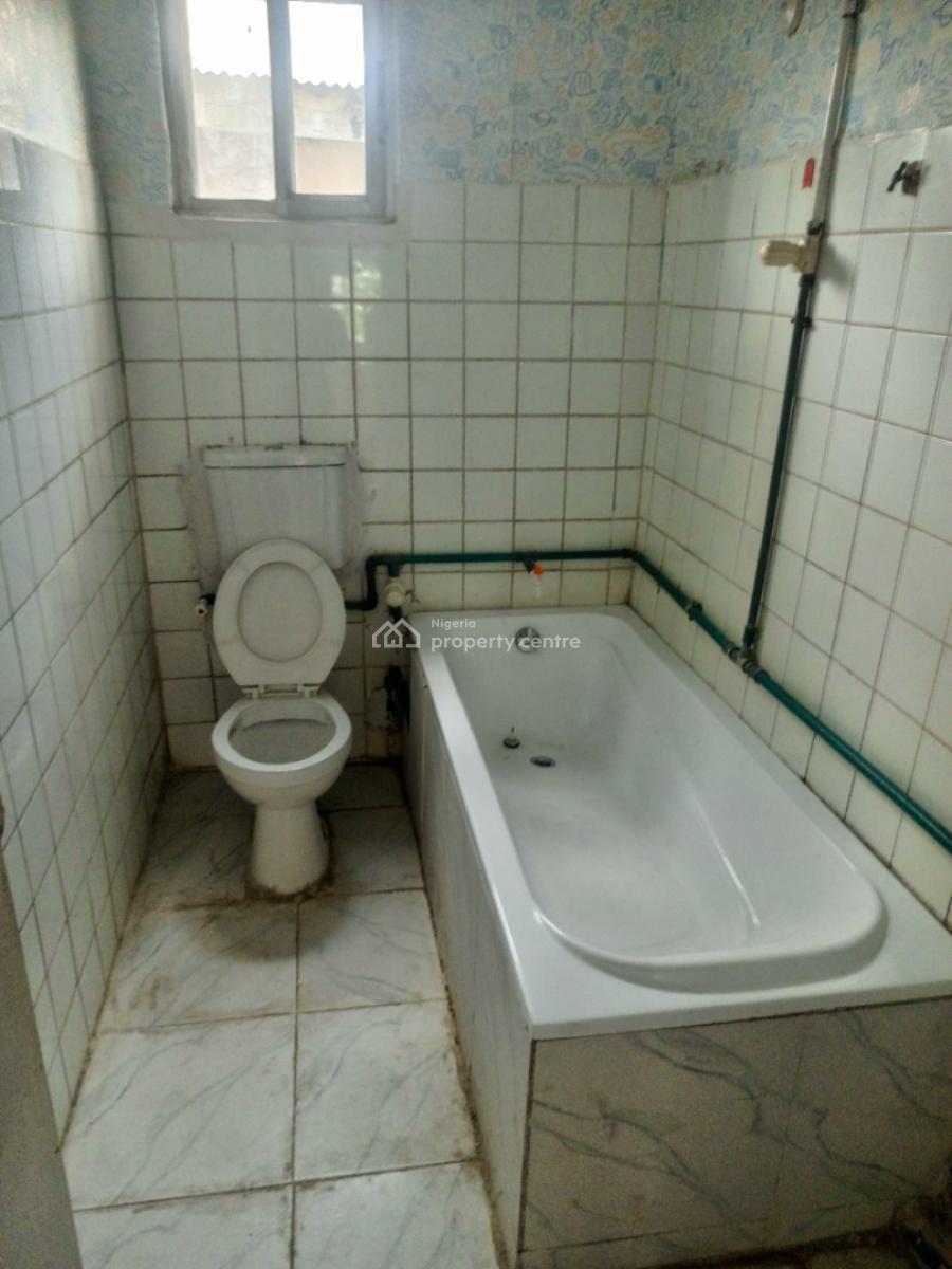 Lovely and Spacious 3 Bedroom Flat on Tarred Road, Cement Close to Ikeja New Bridge, Ikeja, Lagos, Flat / Apartment for Rent