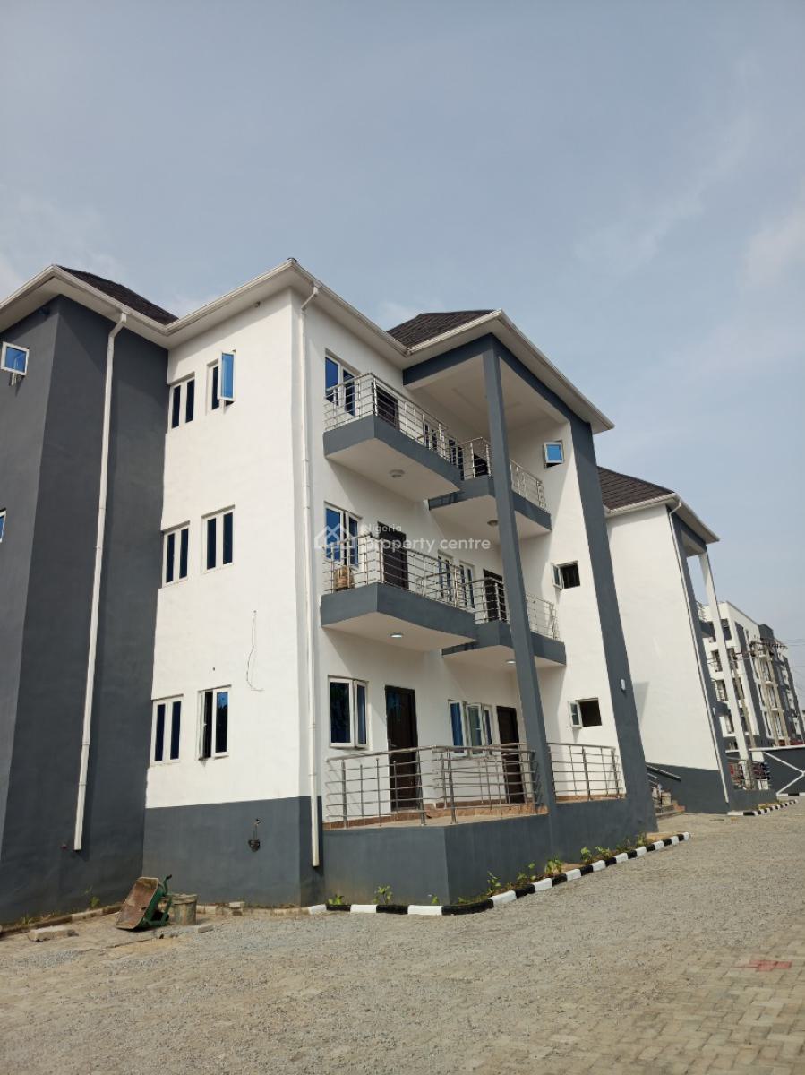 Newly Built & Spacious 3 Bedroom Block of Flat, Gilmore, Jahi, Abuja, Flat / Apartment for Rent