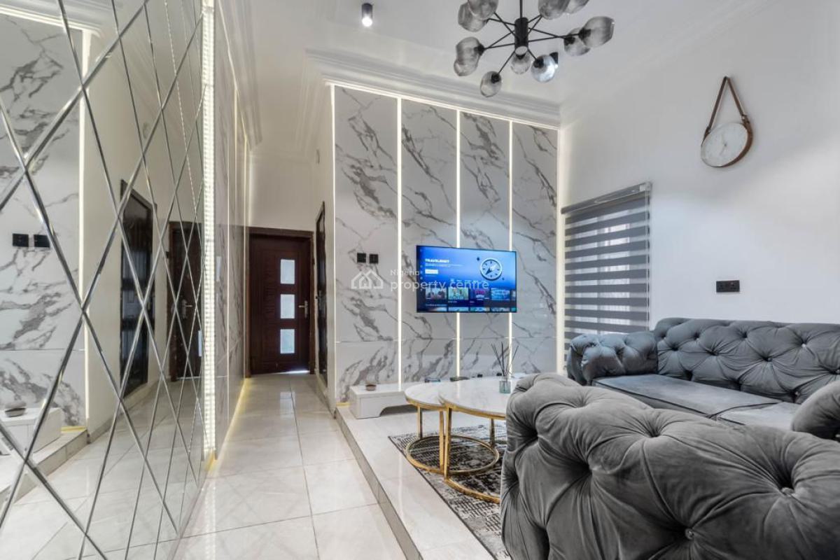 1 Bedroom Apartments, Lekki Phase 1, Lekki, Lagos, Mini Flat (room and Parlour) Short Let