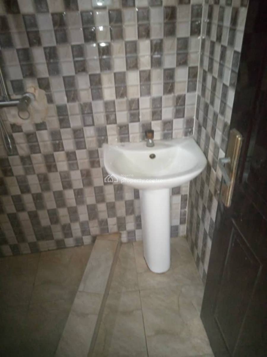 a Luxury 2 Bedrooms Flat, Royal Palm Wiii Estate, Badore, Ajah, Lagos, Flat / Apartment for Rent