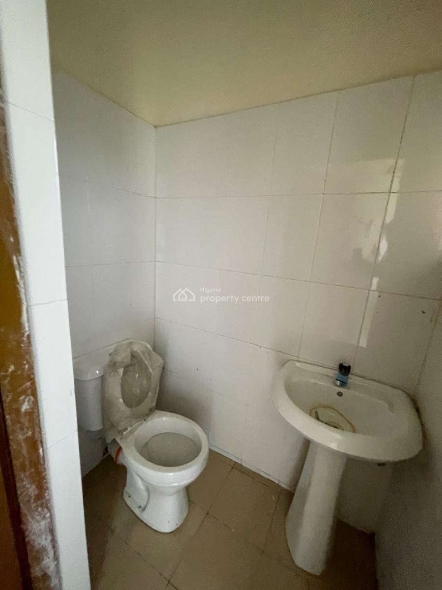 3 Bedroom Apartment in a Serene Secured Estate, Abijo Gra, Abijo, Lekki, Lagos, Flat / Apartment for Rent