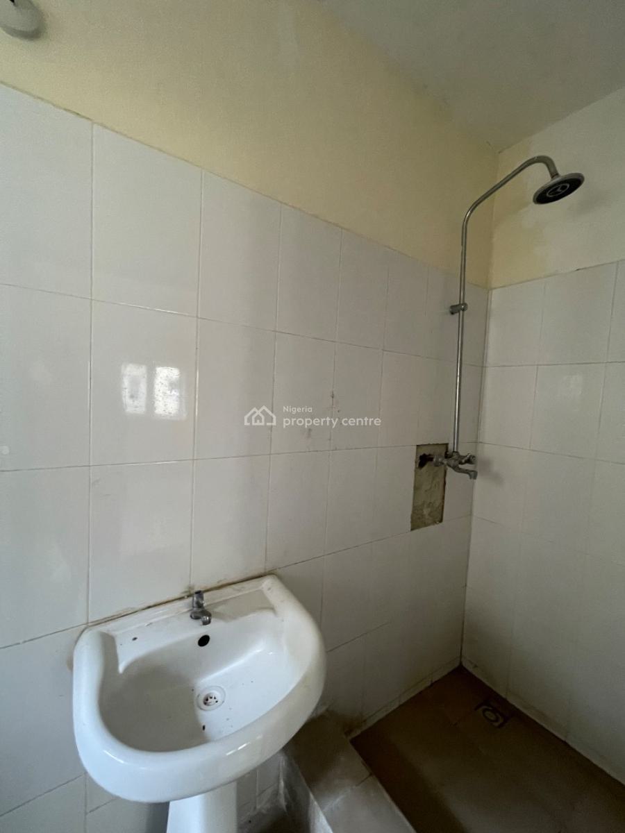 3 Bedroom Apartment in a Serene Secured Estate, Abijo Gra, Abijo, Lekki, Lagos, Flat / Apartment for Rent