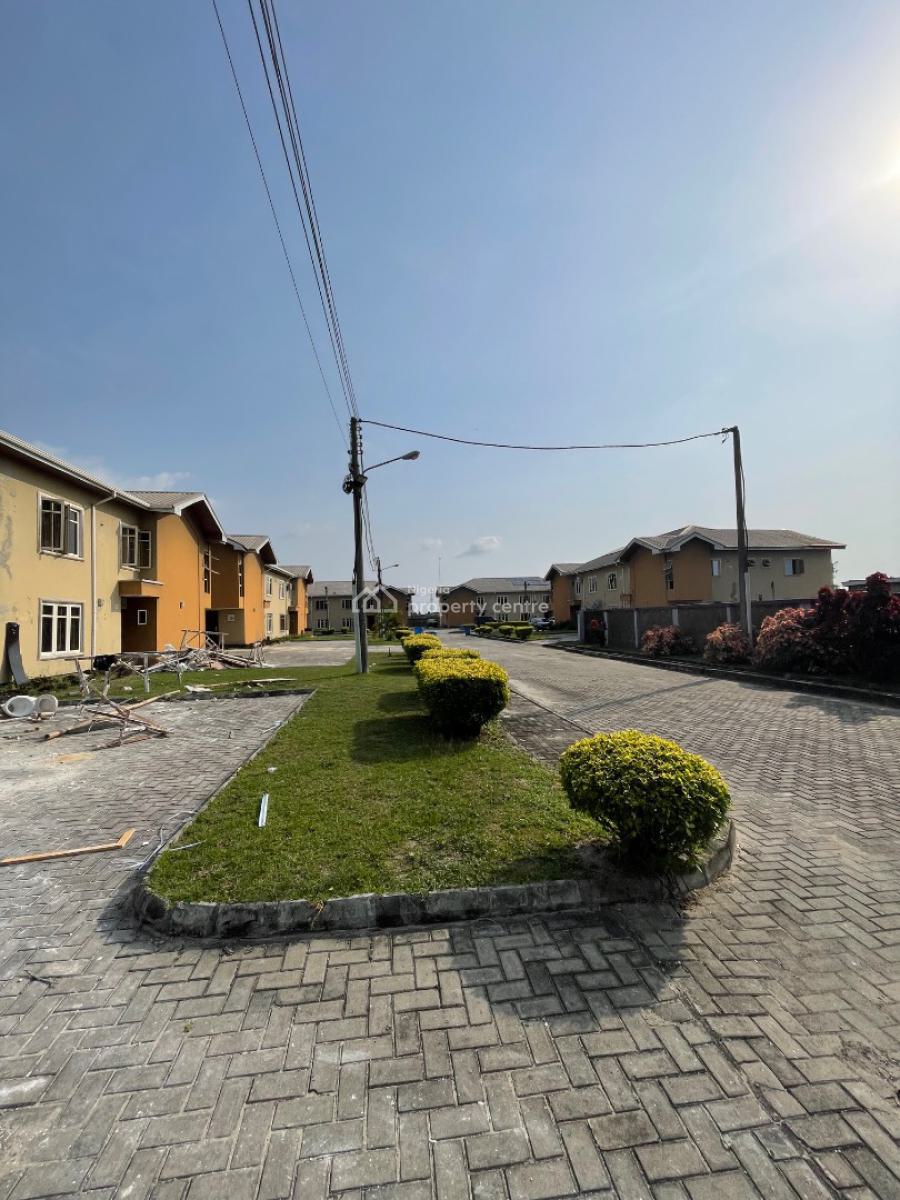 3 Bedroom Apartment in a Serene Secured Estate, Abijo Gra, Abijo, Lekki, Lagos, Flat / Apartment for Rent