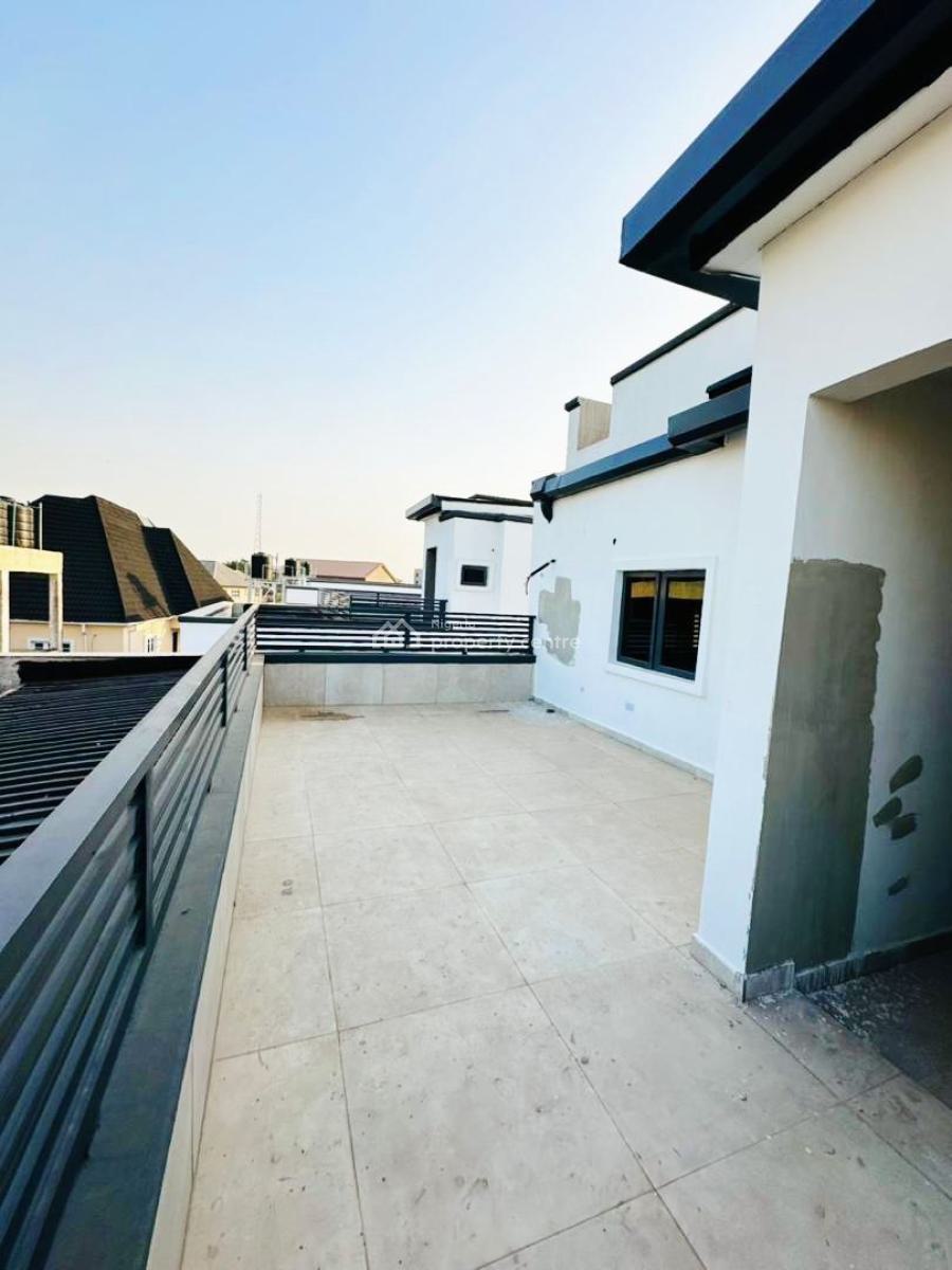 Exquisitely 5 Bedroom Fully Detached Penthouse in a Secured Estate, Kolapo Ishola Gra, Akobo, Ibadan, Oyo, Detached Duplex for Sale
