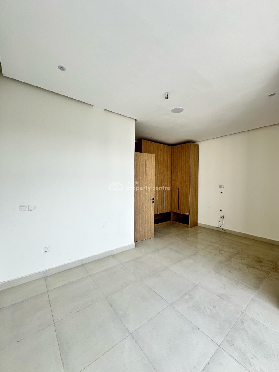 Tastefully Built 4 Bedroom Terrace Duplex in a Well Secured Environment, New Road, Lekki, Lagos, Terraced Duplex for Sale